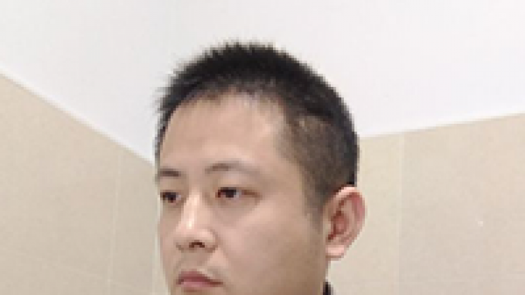 <div class="col-md-7" style="padding:0 20px 0 0;"> 								<h3>呂小鋒</h3> 								<p>中國核工業華興建設有限公司<br /><br /></p> 							</div><p class="description">十分有幸參加了2017年第一屆建筑業財稅知識競賽，并一路走到決賽，取得團隊銀獎的好成績。這次競賽開闊了我的眼界，</p>